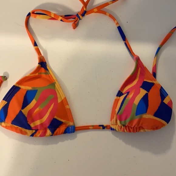 Multicolored string bikini - Picture 2 of 4